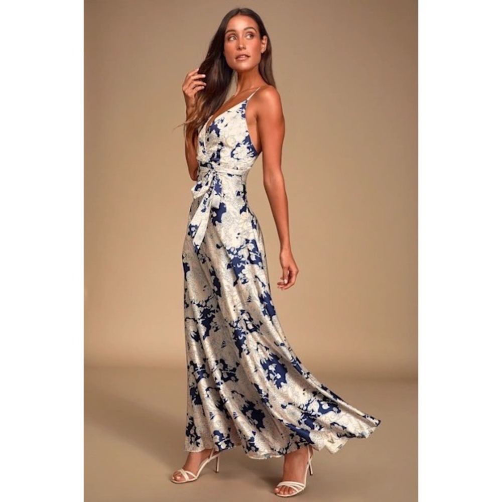 Lulus Maxi Dress Size S Navy White Floral Print Satin Tea Gardens Party/Cocktail